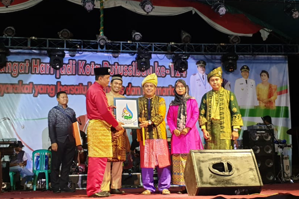 Peluncuran Logo Cagar Biosfer Betung Kerihun Danau Sentarum Kapuas Hulu  sebagai Hasil Lomba Desain di Kabupaten Kapuas Hulu